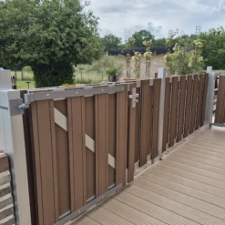 C-Wood Tuinhek set composiet Stijl bruin met blank aluminium frame (7,54 mtr)