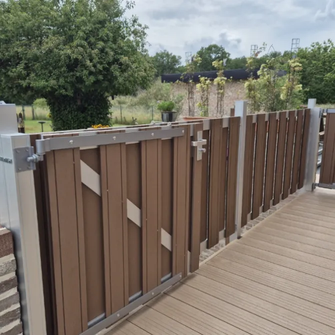 C-Wood Tuinhek set composiet Stijl bruin met blank aluminium frame (7,54 mtr)