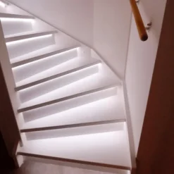 Trapverlichting LED-profiel compleet 130 cm - Set tbv 15 treden - Helder wit