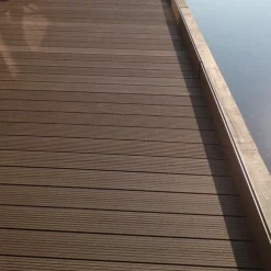 Vlonder totaalpakket composiet 2,1 x 14 cm donker bruin (4 mtr) vlak/grove ribbel