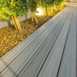 Vlonderplank composiet semi massief 2,5 x 21 cm Ibiza (grijs) vlak/schorsmotief