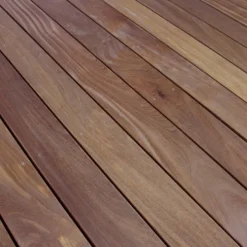 Vlonderplank totaalpakket hardhout Cumaru 2,5 x 14 cm (2,15 mtr) vlak geschaafd