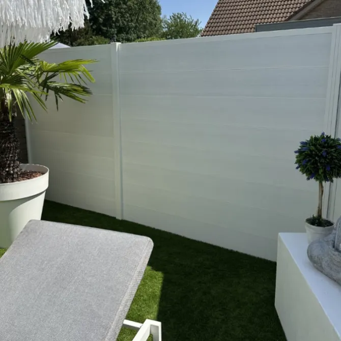 Zelfbouw schutting composiet Modular wit - wit alu accessoires (180 x 180 cm)