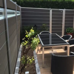 Zelfbouw schutting composiet Modular rock grey met blank alu accessoires (180 x 200 cm)